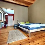 Διαμέρισμα In A Wooden House *