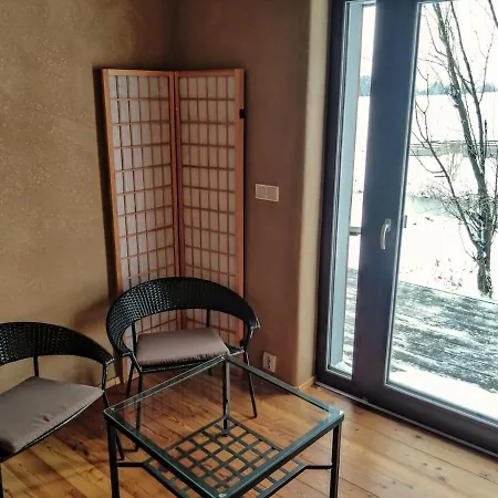 아파트 In A Wooden House *